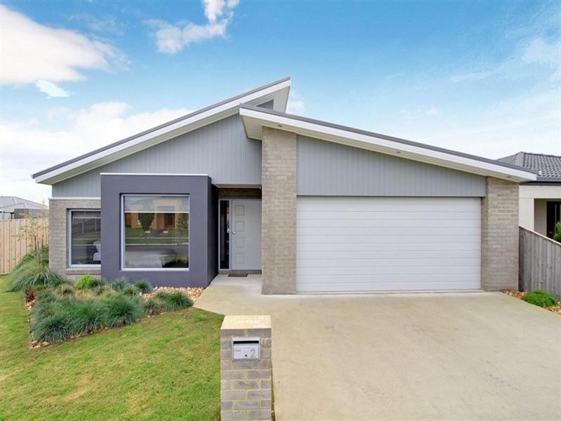 2 Stonehaven Road, Traralgon VIC 3844