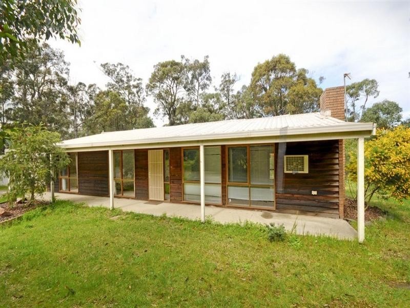 40 Tandara Drive, Glengarry VIC 3854