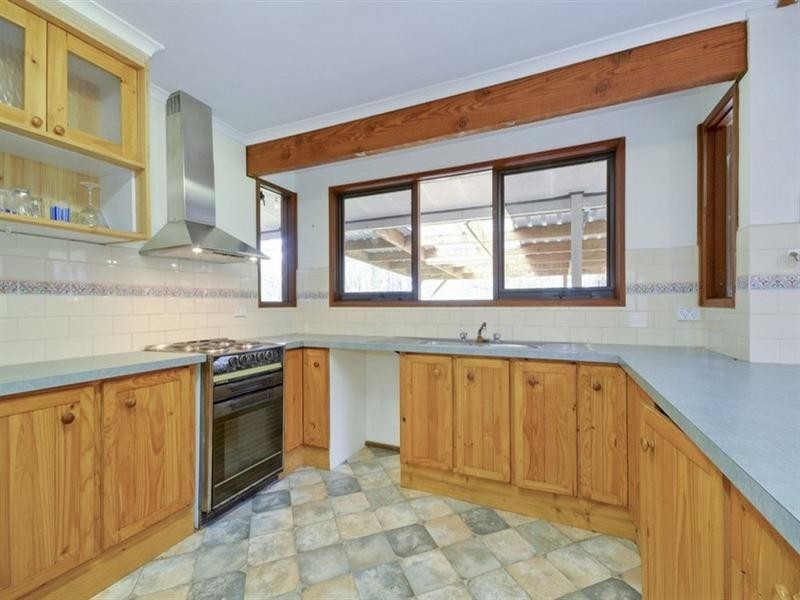 40 Tandara Drive, Glengarry VIC 3854