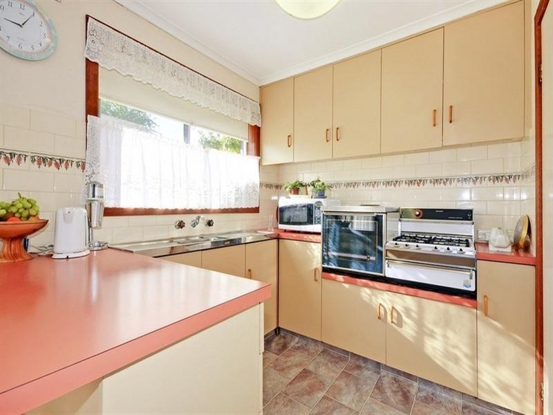 17 Latrobe Crescent, Traralgon VIC 3844