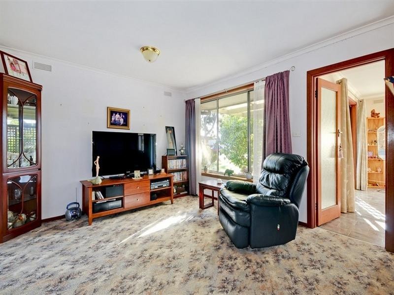 17 Latrobe Crescent, Traralgon VIC 3844