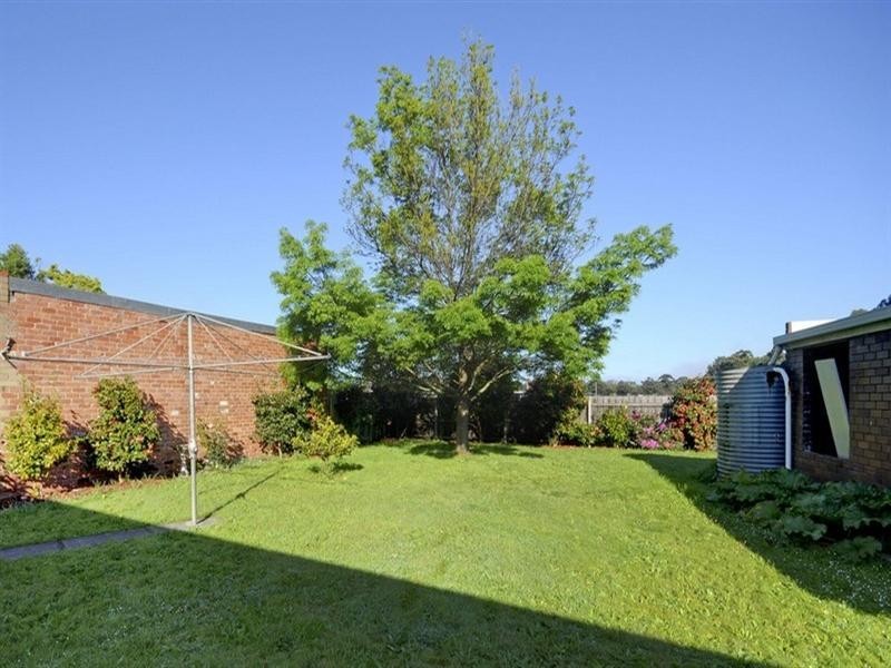 17 Latrobe Crescent, Traralgon VIC 3844