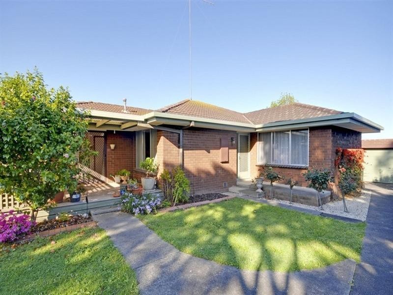 17 Latrobe Crescent, Traralgon VIC 3844