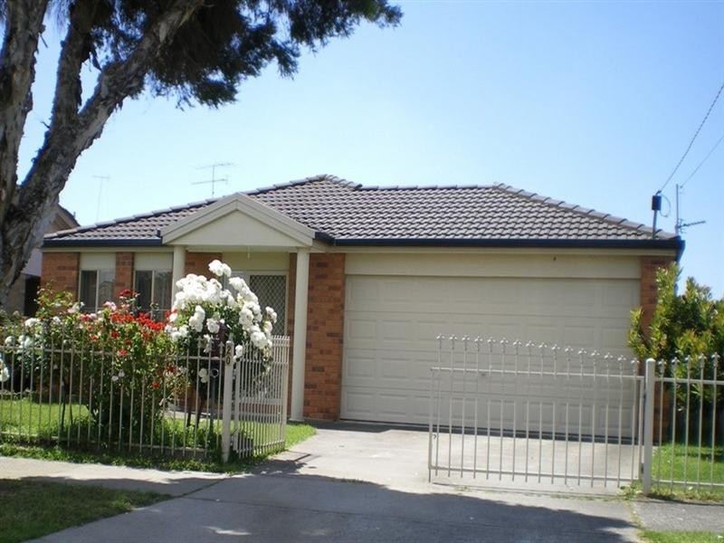 20 Chestnut Avenue, Morwell VIC 3840