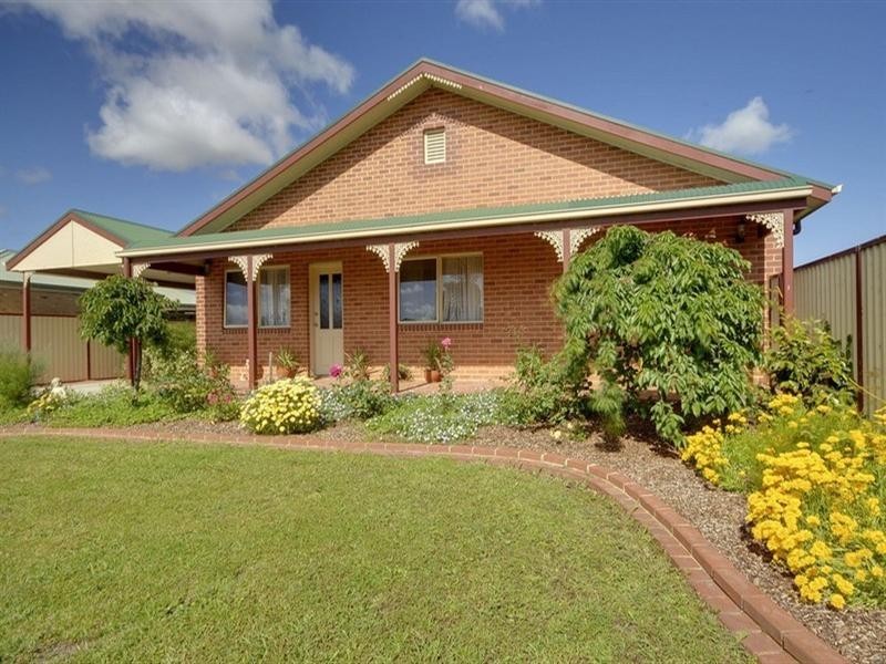 4 Widdowson Court, Rosedale VIC 3847