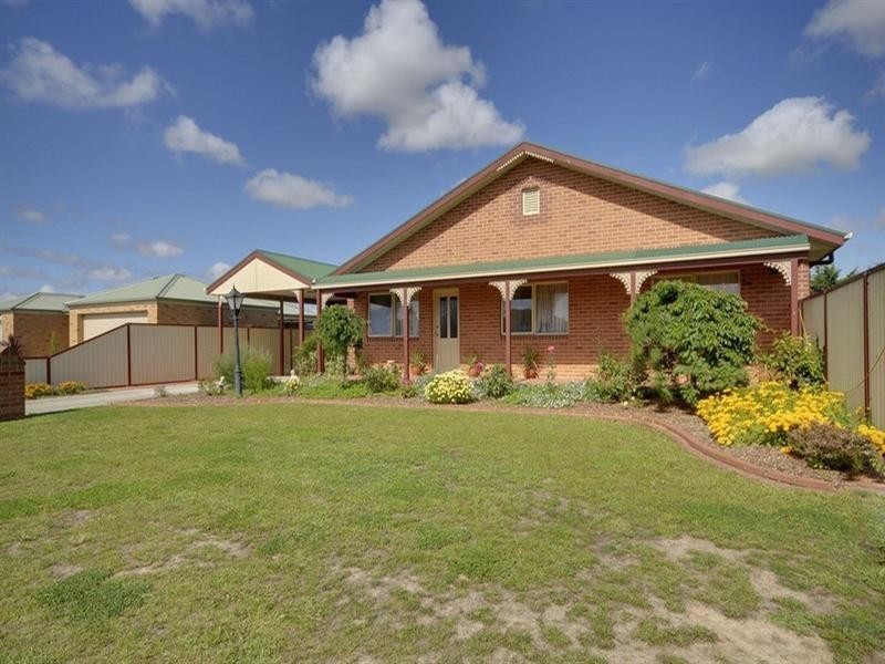 4 Widdowson Court, Rosedale VIC 3847