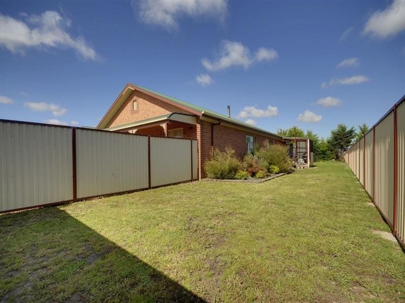 4 Widdowson Court, Rosedale VIC 3847