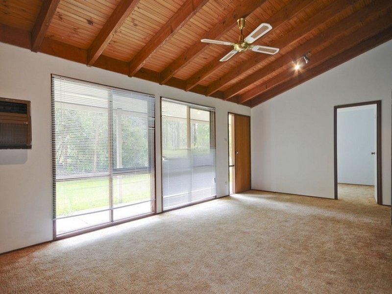 40 Tandara Drive, Glengarry VIC 3854