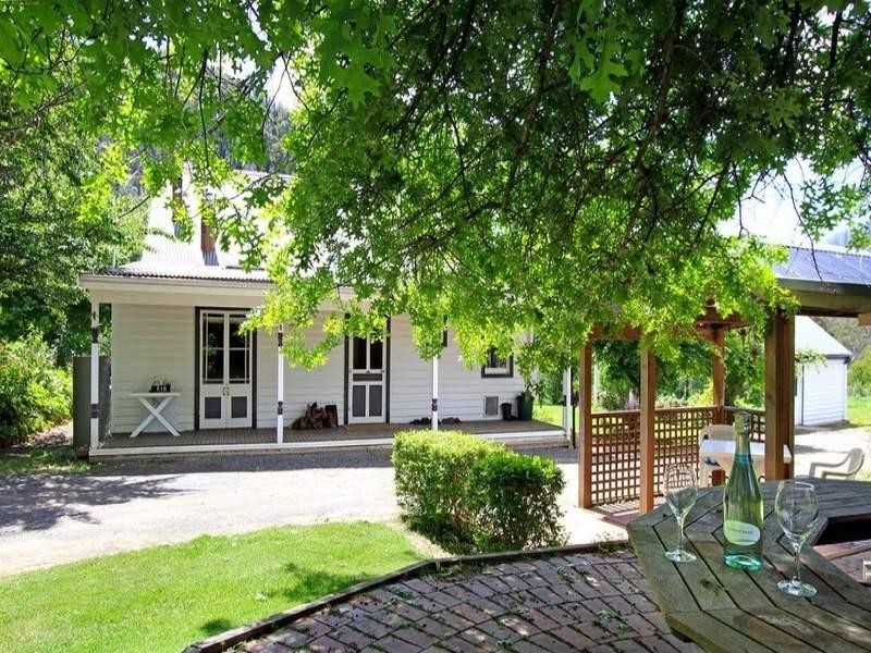 2210 Traralgon Creek Road, Koornalla VIC 3844