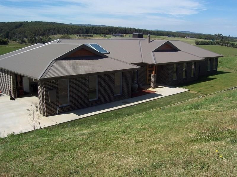 10 Hazelwood Ridge, Hazelwood North VIC 3840