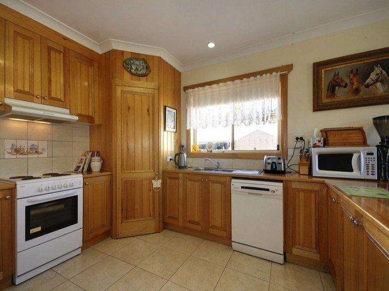 4 Widdowson Court, Rosedale VIC 3847