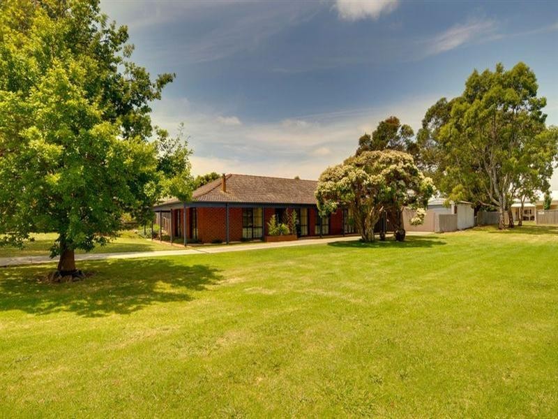 110 Traralgon Maffra Road, Glengarry VIC 3854