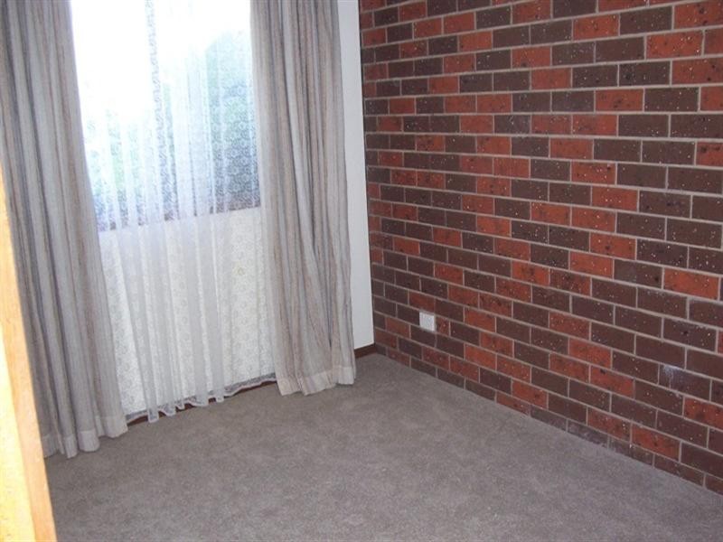 1/2 Hyde Park Road, Traralgon VIC 3844