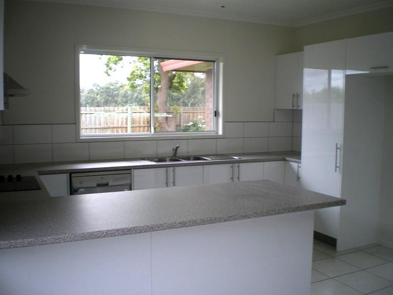 13 Latrobe Crescent, Traralgon VIC 3844