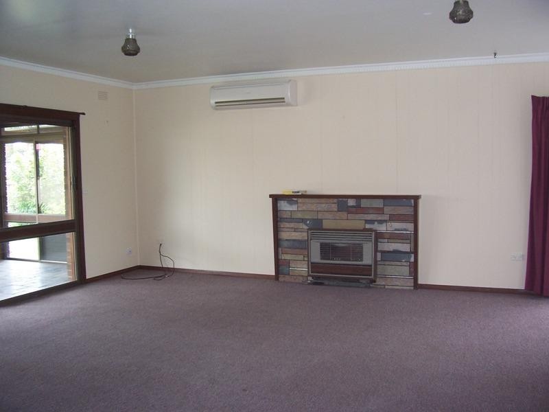 13 Latrobe Crescent, Traralgon VIC 3844