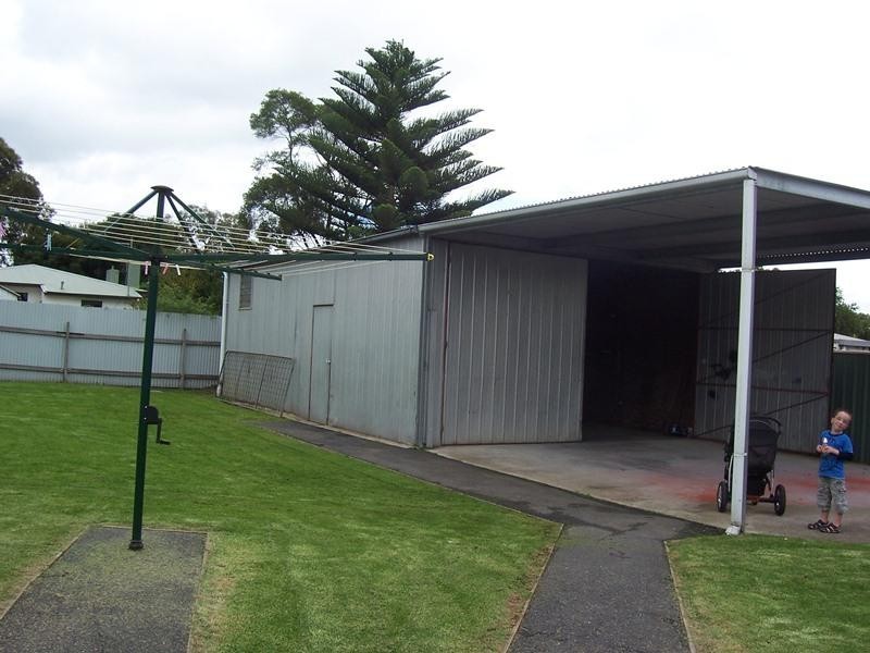 19 ROBERTS, Traralgon VIC 3844