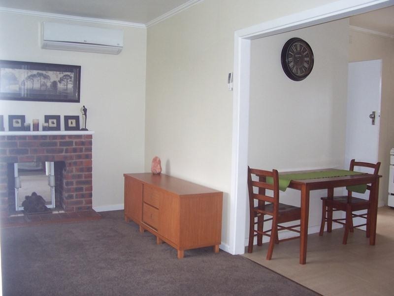 19 ROBERTS, Traralgon VIC 3844