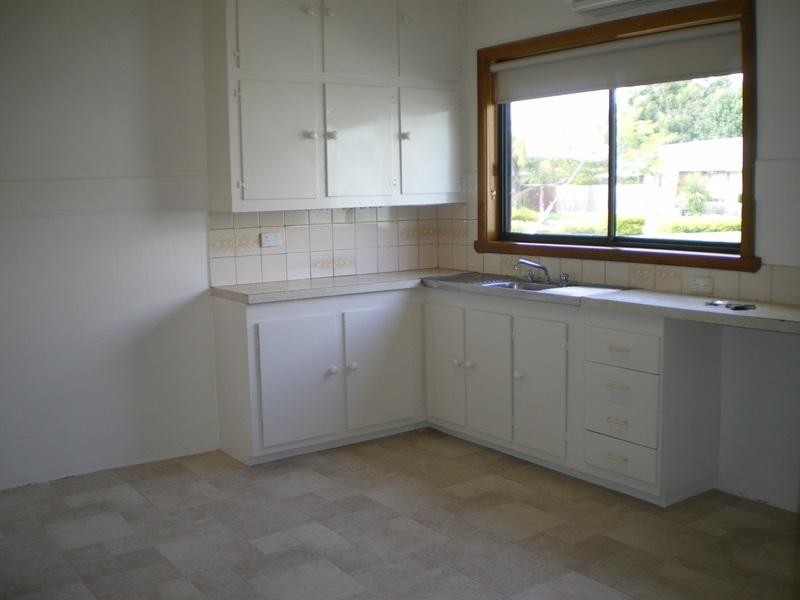 1 Cross’s Road, Traralgon VIC 3844