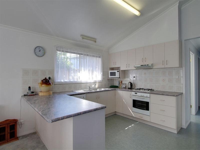 20 Dawn Grove, Traralgon VIC 3844