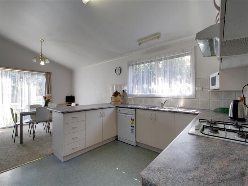 20 Dawn Grove, Traralgon VIC 3844