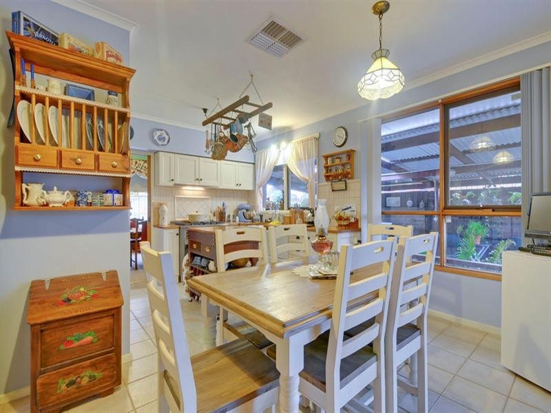 11 Rangeview Drive, Traralgon VIC 3844