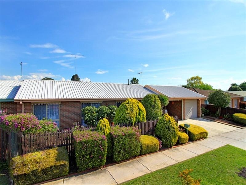 2/4 Blair Athol Drive, Traralgon VIC 3844