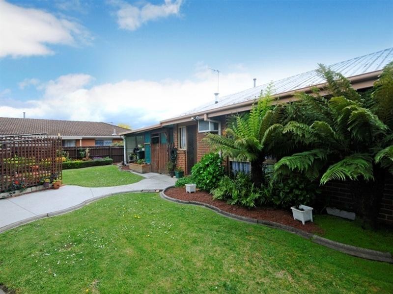 2/4 Blair Athol Drive, Traralgon VIC 3844