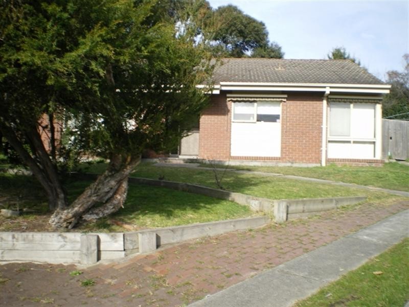 8 Donald Court, Traralgon VIC 3844