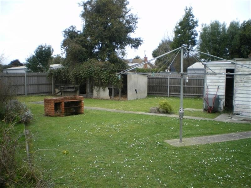 24 Grubb Avenue, Traralgon VIC 3844