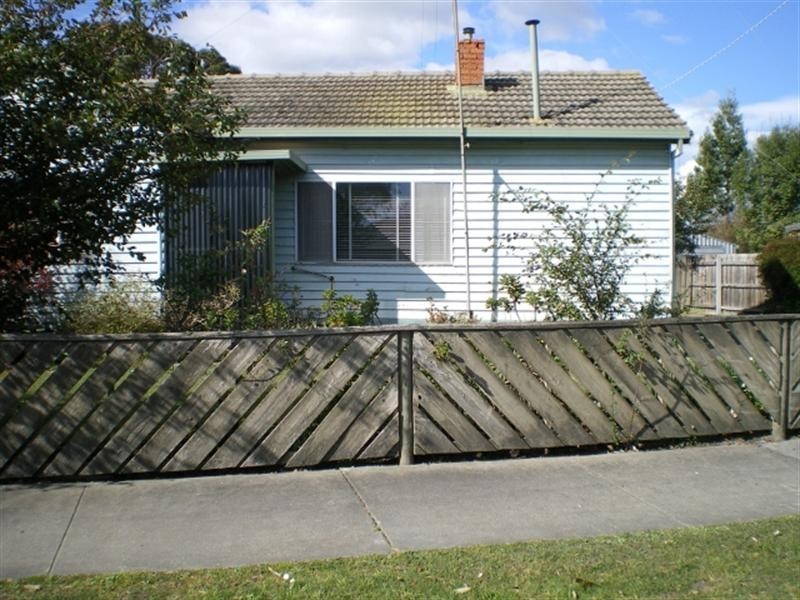 24 Grubb Avenue, Traralgon VIC 3844