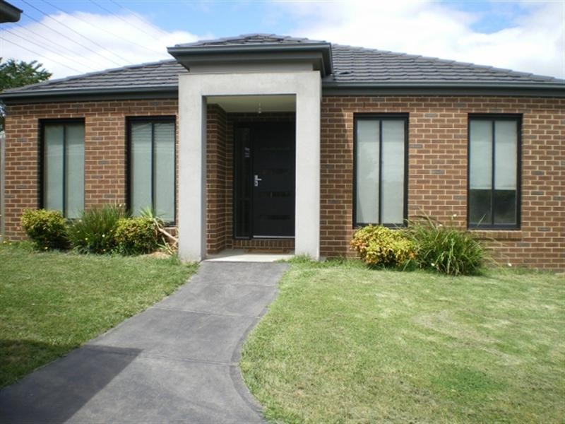 7 Hamlet Drive, Traralgon VIC 3844