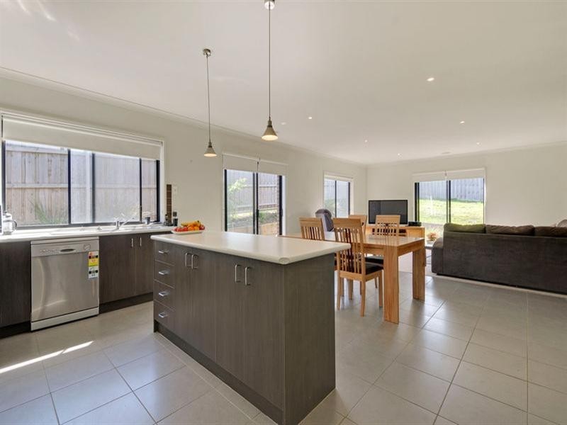 7 Hamlet Drive, Traralgon VIC 3844
