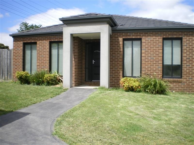 7 Hamlet Drive, Traralgon VIC 3844