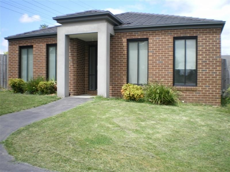 7 Hamlet Drive, Traralgon VIC 3844