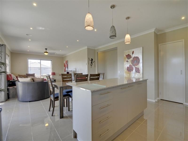 29 Moore Street, Rosedale VIC 3847