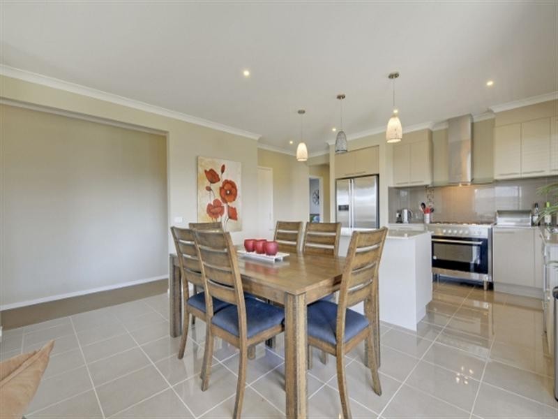 29 Moore Street, Rosedale VIC 3847