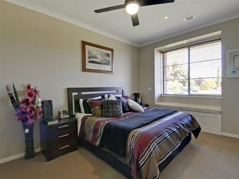 29 Moore Street, Rosedale VIC 3847