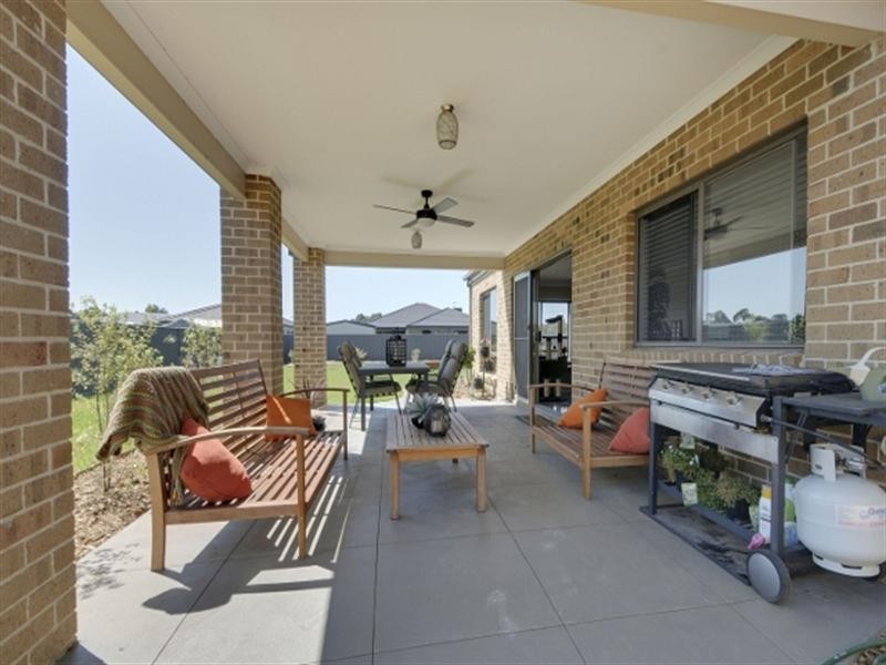 29 Moore Street, Rosedale VIC 3847