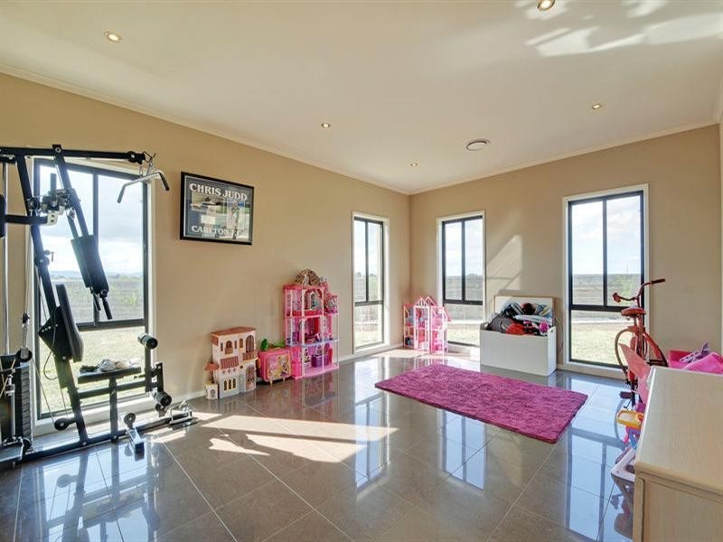 6 Lawson Court, Traralgon VIC 3844