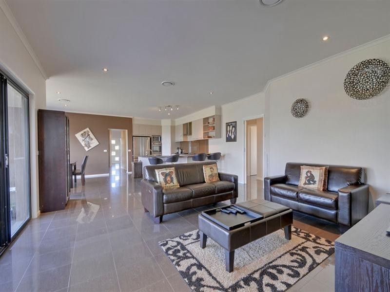 6 Lawson Court, Traralgon VIC 3844