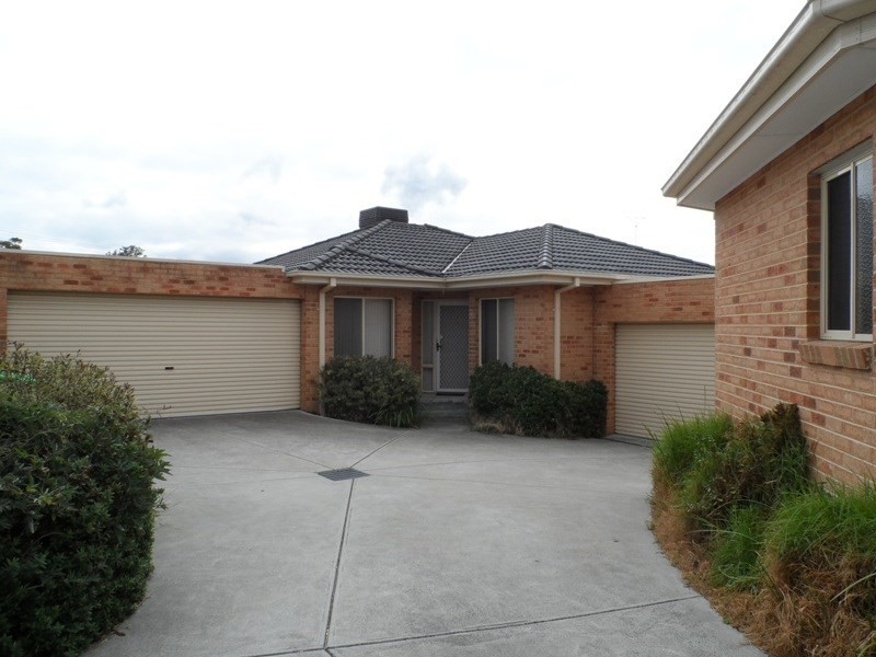 2/57 PORTER Street, Morwell VIC 3840
