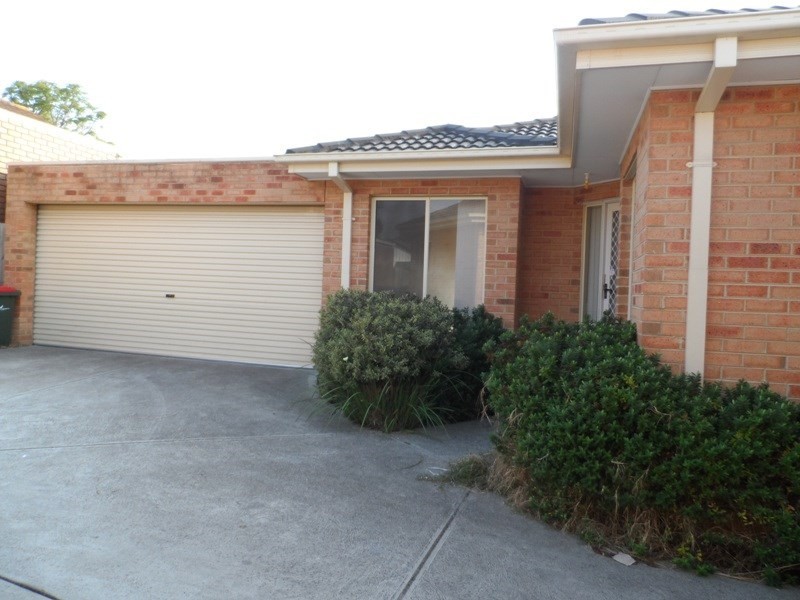 2/57 PORTER Street, Morwell VIC 3840