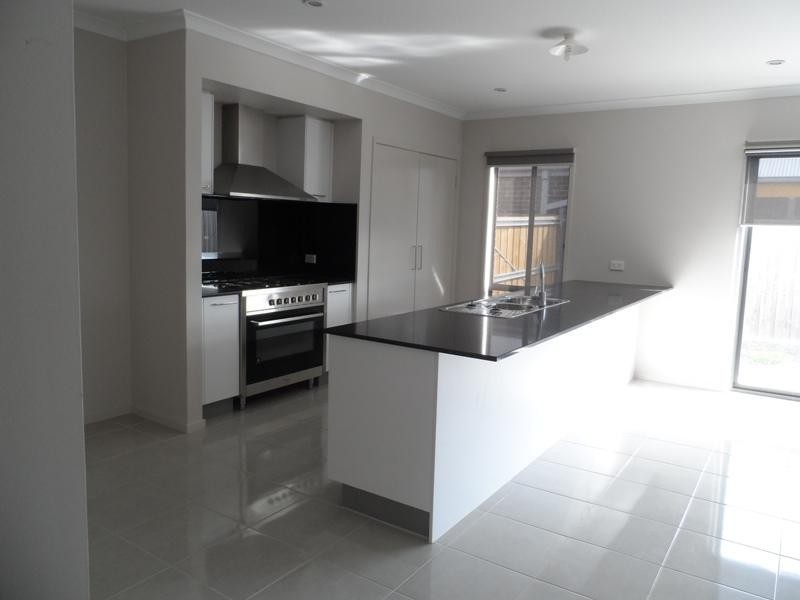 15 CHRISTIAN Rise, Traralgon VIC 3844