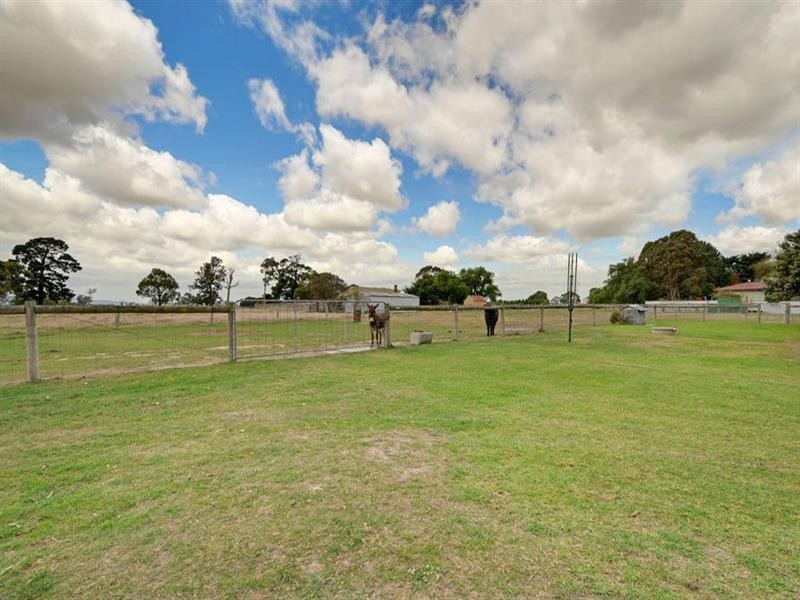 3 Wattle Tree Lane, Glengarry VIC 3854
