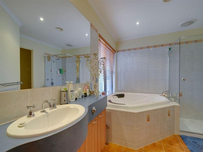 19 Grammar Drive, Traralgon VIC 3844