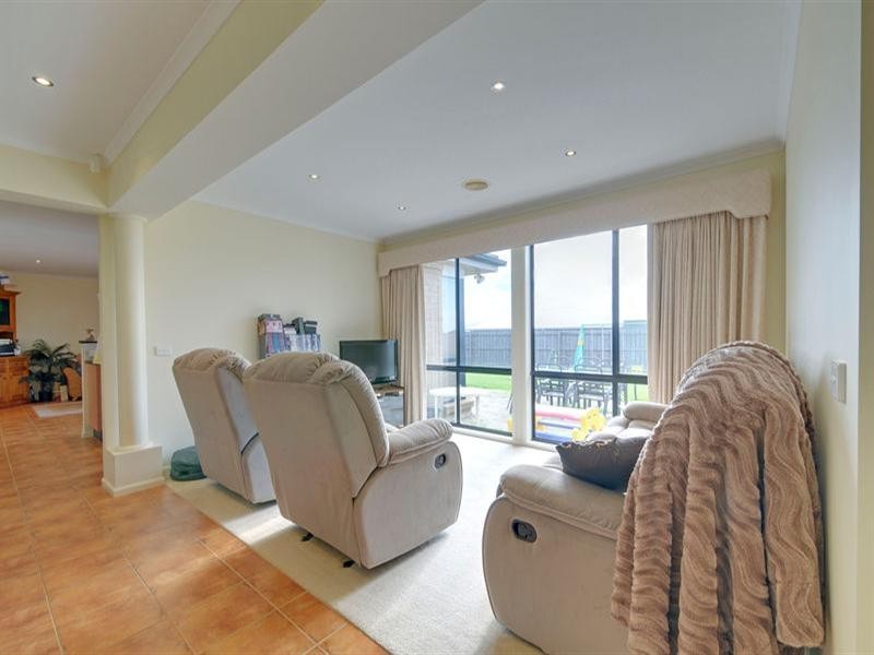 19 Grammar Drive, Traralgon VIC 3844