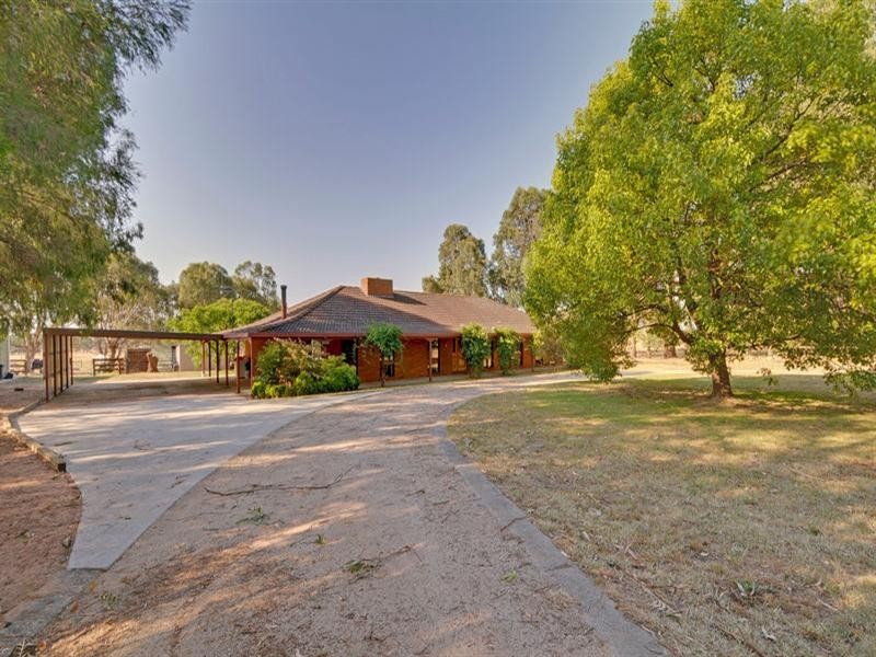 6 Wright Court, Rosedale VIC 3847