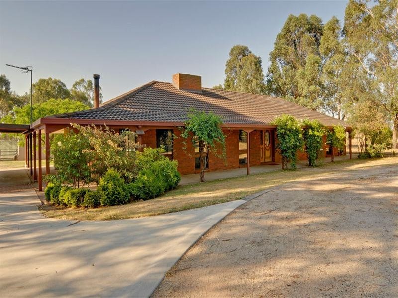 6 Wright Court, Rosedale VIC 3847