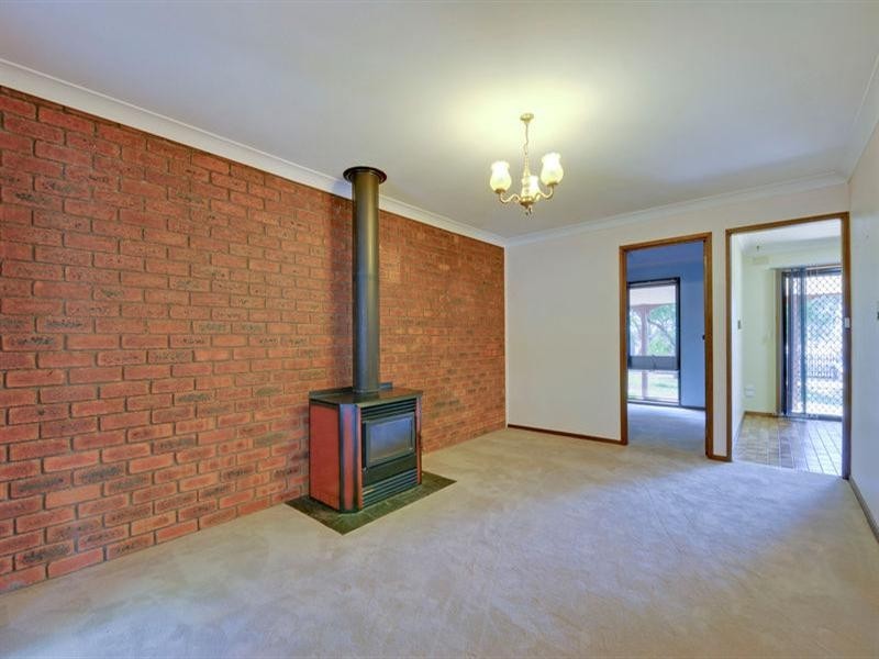 6 Wright Court, Rosedale VIC 3847