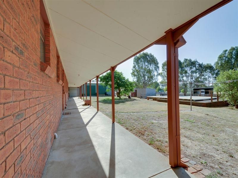 6 Wright Court, Rosedale VIC 3847